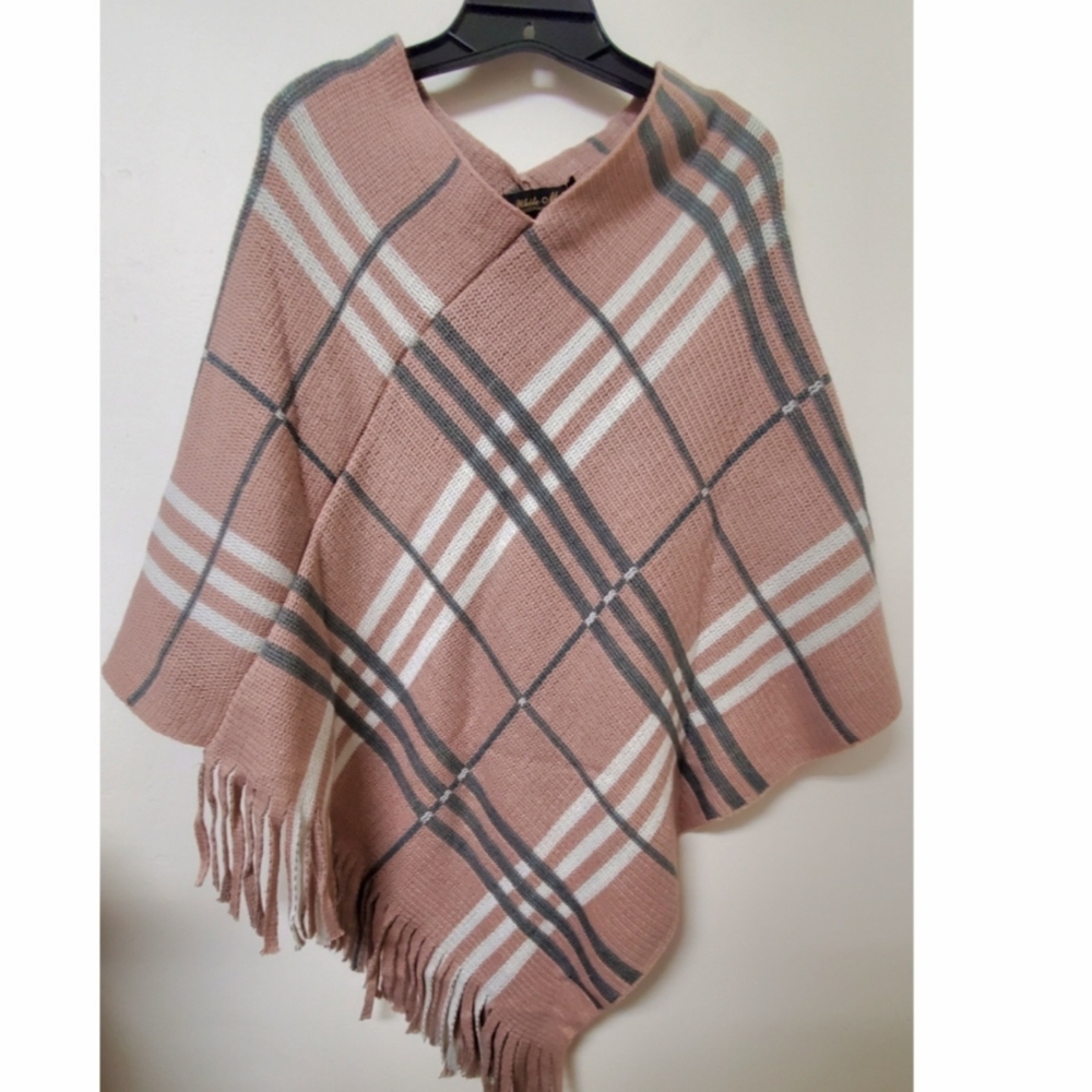 WHITE MARK Women's Plaid Fringed Shawl